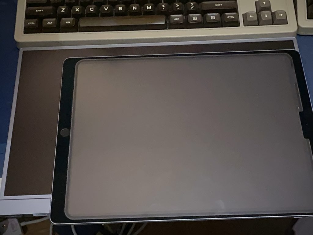 iPad Pro compared to Arzopa